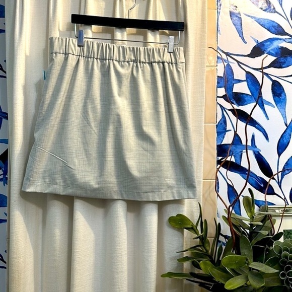 NWT Women’s Rachel Zoe Elastic Waist Gray Plaid Skirt Size Large - Picture 4 of 6